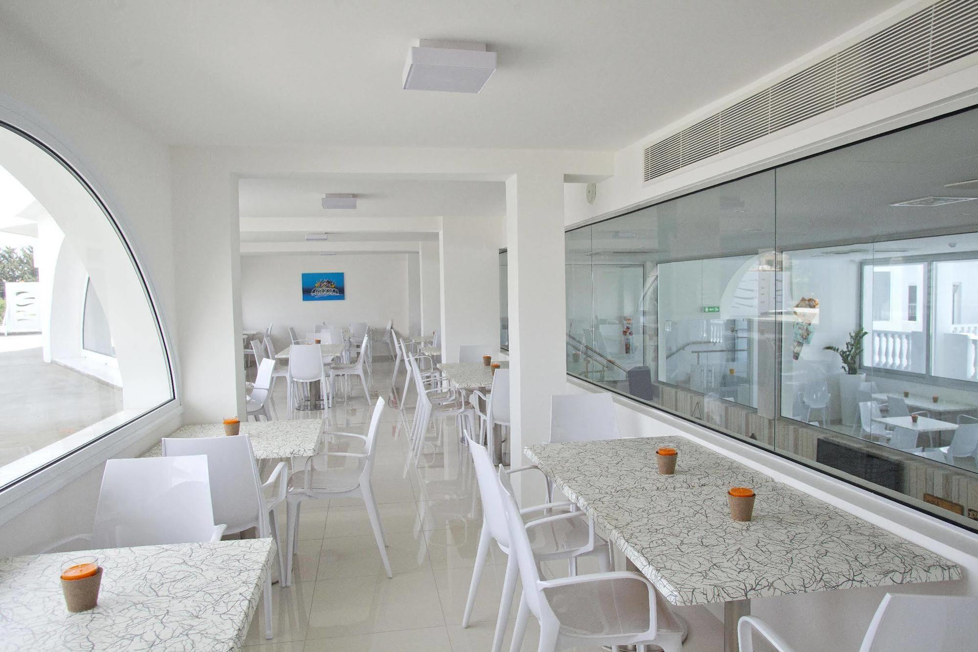 ปรินเซสซา เวรา โฮเต็ล-อพาร์ตเมนต์ Aparthotel Paphos ภายนอก รูปภาพ